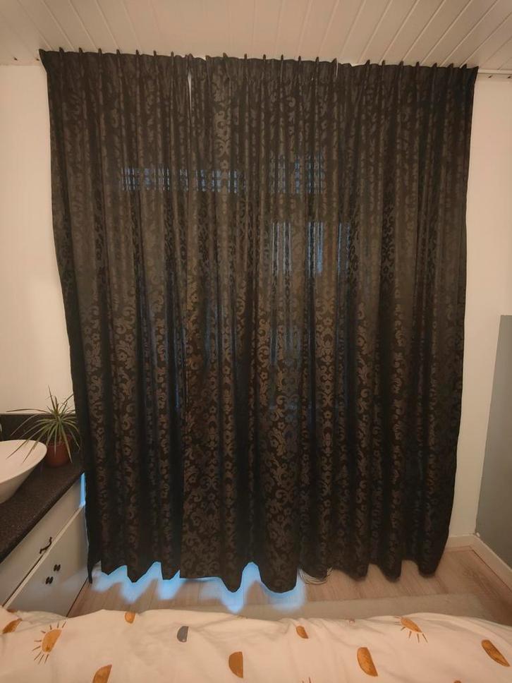 Donkere gordijnen antraciet patroon, Huis en Inrichting, Stoffering | Gordijnen en Lamellen, Zo goed als nieuw, 200 cm of meer