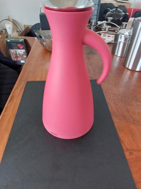 Eva Solo thermoskan roze, Huis en Inrichting, Keuken | Keukenbenodigdheden, Gebruikt, Ophalen of Verzenden