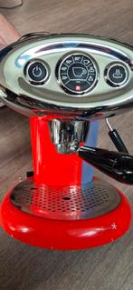 Koffiemachine illy capsules, Witgoed en Apparatuur, Koffiezetapparaten, Ophalen, Koffiepads en cups, Espresso apparaat, Zo goed als nieuw