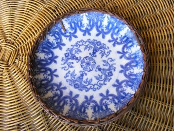 Antiek bord Chinees porselein, blauw motief, gevlochten rand beschikbaar voor biedingen
