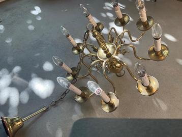 Mooie antieke kroonluchter beschikbaar voor biedingen