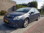 Toyota Avensis 1.8 16V Vvt-i Sedan 2010 Blauw, Auto's, Voorwielaandrijving, 65 €/maand, 15 km/l, Avensis