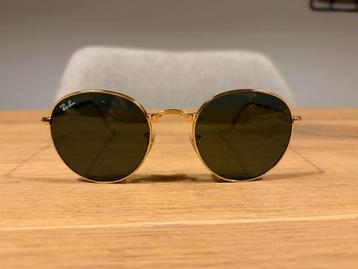 Ray-Ban Opvouwbare Zonnebril - Weinig Gebruikt beschikbaar voor biedingen