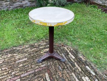 Tuintafel Bistrotafel jaren 40 Frans beschikbaar voor biedingen