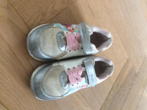 Gave sneakers van Frozen maat 27, Kinderen en Baby's, Kinderkleding | Schoenen en Sokken, Gebruikt, Schoenen, Meisje, Ophalen of Verzenden