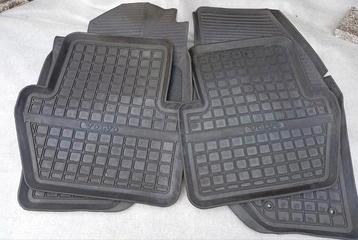 Volvo OEM Rubber Mat Set complete 850/S70/V70/(R)/C70/XC70  beschikbaar voor biedingen