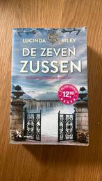 Lucinda Riley - De zeven zussen, Lucinda Riley, Ophalen of Verzenden, Zo goed als nieuw, Nederland