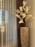 Prachtig schelpenvazen met bloesem, Huis en Inrichting, Overige kleuren, Ophalen of Verzenden, Minder dan 50 cm, Glas