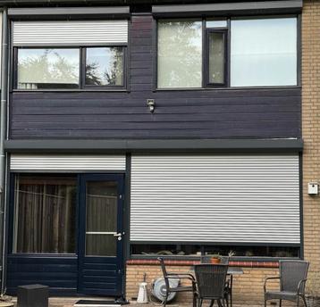 4 Aluminium Rolluiken - Zilvergrijs/Antraciet - Elektrisch beschikbaar voor biedingen