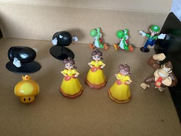 Super Mario figuren tussen 4 en 7 cm hoog 3 euro/stuk  beschikbaar voor biedingen