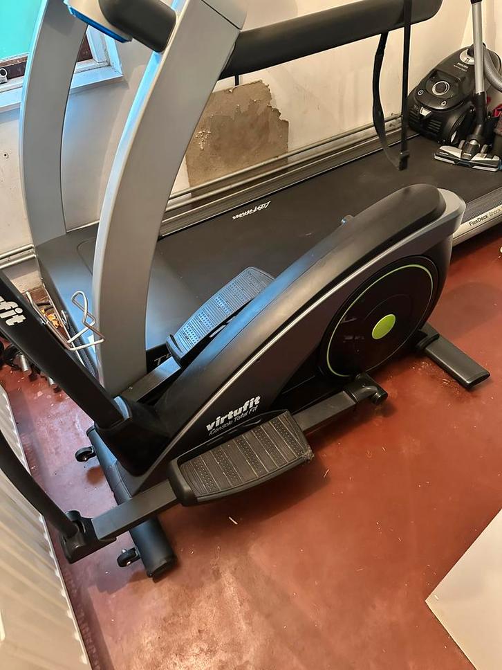 VirtuFit iConsole Crosstrainer - Zo Goed Als Nieuw!, Sport en Fitness, Fitnessapparatuur, Zo goed als nieuw, Crosstrainer, Armen