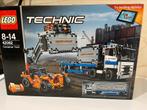 Lego technic 42062 container yard, Ophalen of Verzenden, Zo goed als nieuw