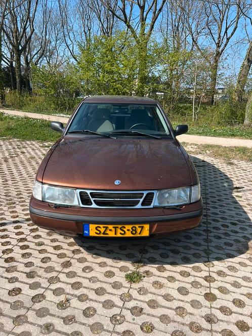 Saab 900 2.0 I HB 1998 Bruin, Auto's, Saab, Particulier, Benzine, Hatchback, Handgeschakeld, Origineel Nederlands, Bruin, Voorwielaandrijving