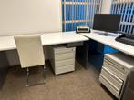 Twee witte bureaus, Huis en Inrichting, Bureaus, Ophalen, Met wielen, Gebruikt, Bureau