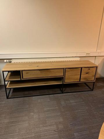 City tv meubel 180cm Henders en Hazel nu €549,- beschikbaar voor biedingen