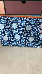 Toilettasje van Estée Lauder, Sieraden, Tassen en Uiterlijk, Toilettassen, Ophalen of Verzenden, Nieuw, Overige kleuren, Dame