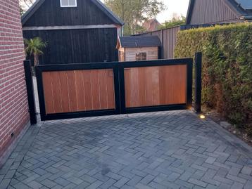 Poort / tuinpoort / hek beschikbaar voor biedingen