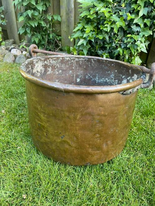 Te koop: mooie zeer oude koperen ketel, 30 cm hoog., Antiek en Kunst, Antiek | Koper en Brons, Koper, Ophalen