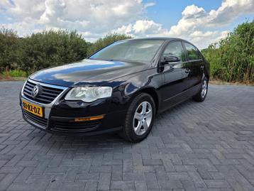 Volkswagen Passat 2.0 FSI Trendline AUTOMAAT! beschikbaar voor biedingen