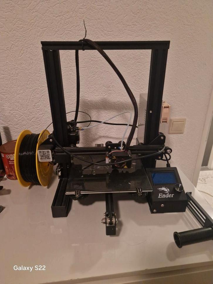 Ender 3 pro met BLTouch, Glazen Bed en pla filament., Computers en Software, 3D Printers, Zo goed als nieuw, Ophalen