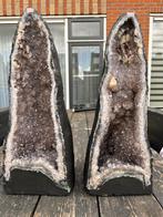 Prachtige amethist geode paar met gevormde calciet, Ophalen, Mineraal