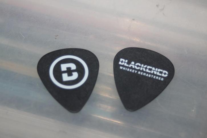 Jim Dunlop USA Metallica Blackened Whiskey Guitar Pick, Verzamelen, Muziek, Artiesten en Beroemdheden, Nieuw, Overige typen, Verzenden