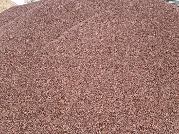 Lava 2/6mm voor prairie tuin en lava 0/3 bodemverbeteraar, Tuin en Terras, Grind, Keien en Split, Zo goed als nieuw, Lava, Ophalen