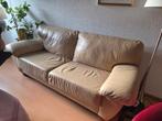 In zeer goede staat cremekleurig, ruim 2-persoons leren bank, Huis en Inrichting, Ophalen, Minder dan 75 cm, Tweepersoons, Leer