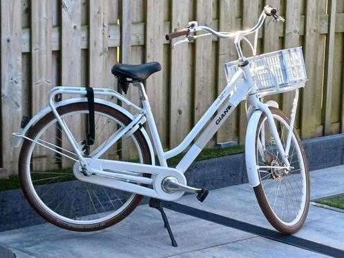 Stevige Giant l damesfiets l Meisjesfiets l 3 Vers l, Fietsen en Brommers, Fietsen | Dames | Damesfietsen, Zo goed als nieuw, Giant