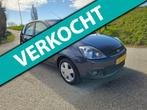 Ford Fiesta 1.6-16V Futura Automaat,1e Eigenaar,Airco, Auto's, 1596 cc, Gebruikt, Zwart, 4 cilinders