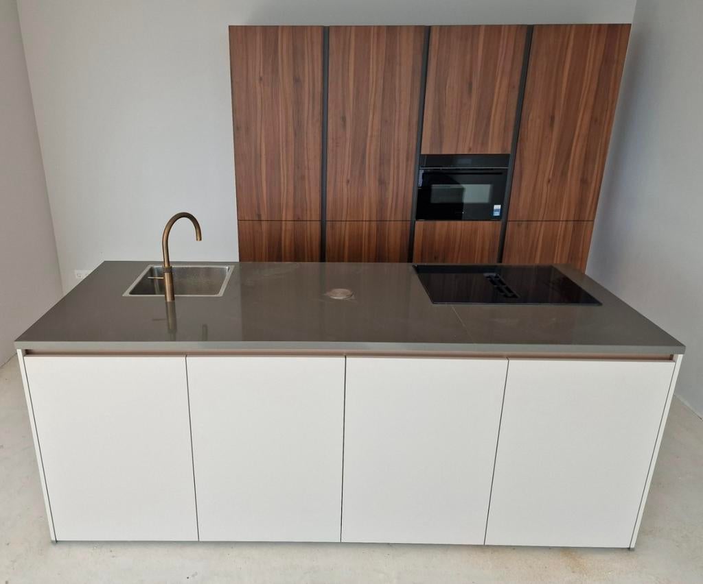 Qstone Eiland aanrechtblad - Grijs Antraciet Evora Quartz, Ophalen, Gebruikt, 200 cm of meer, Minder dan 100 cm