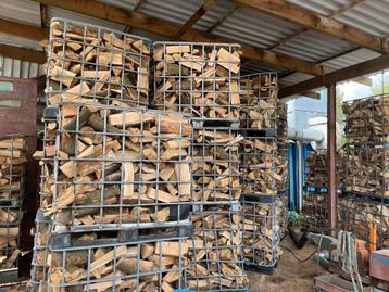 Droog Kachelhout, openhaardhout, stookhout, brandhout beschikbaar voor biedingen