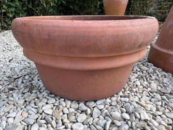 Drie X Vortsvrije Italiaanse Terracotta Potten Topkwaliteit beschikbaar voor biedingen