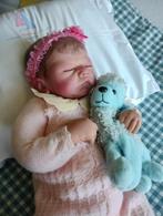 Mooie reborn Emily, Ophalen of Verzenden, Zo goed als nieuw, Pop