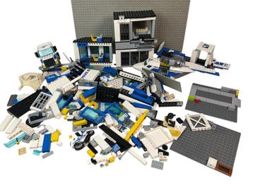 Lego City 60141 Politiebureau / 60138 Politie helikopter beschikbaar voor biedingen