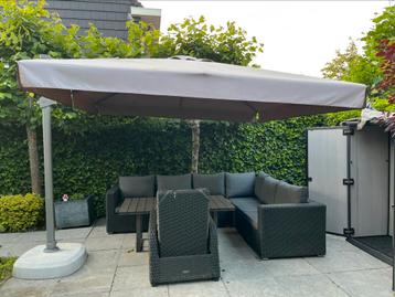 Zweefparasol Shadowline 300x300 beschikbaar voor biedingen