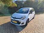Renault Twingo 1.2 16V 2012 Wit nieuwe Distributieset!, Auto's, Voorwielaandrijving, 839 kg, 74 pk, 4 cilinders