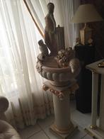 Grote waterfontein op zuil, Huis en Inrichting, Woonaccessoires | Zuilen en Pilaren, Ophalen of Verzenden, Zo goed als nieuw