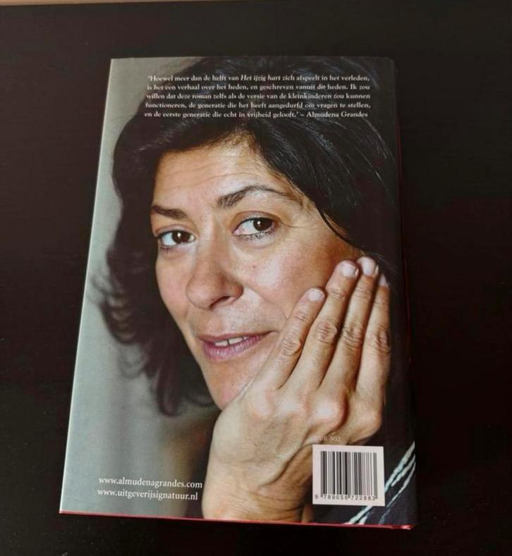 Het IJzig Hart - Almudena Grandes, Boeken, Romans, Nieuw, Nederland, Ophalen of Verzenden