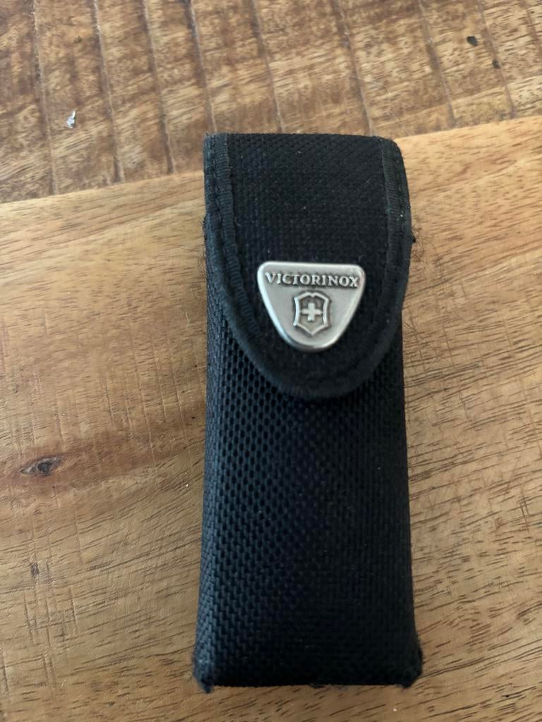 Victorinox houder voor zakmes of multitool KL, Verzamelen, Militaria | Algemeen, Ophalen