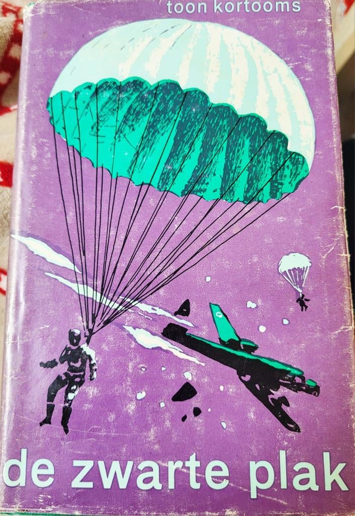 De Zwarte Plak - Toon Kortooms, Boeken, Ophalen of Verzenden