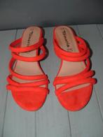 Tamaris Hasel slippers sandalen block hak maat 39, Tamaris, Oranje, Zo goed als nieuw, Sandalen of Muiltjes