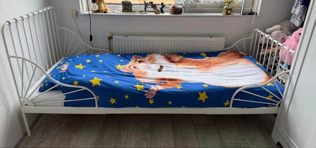 Ikea Minnen meegroeibed wit, Kinderen en Baby's, Kinderkamer | Bedden, Zo goed als nieuw, 140 tot 160 cm, 70 tot 85 cm, Lattenbodem