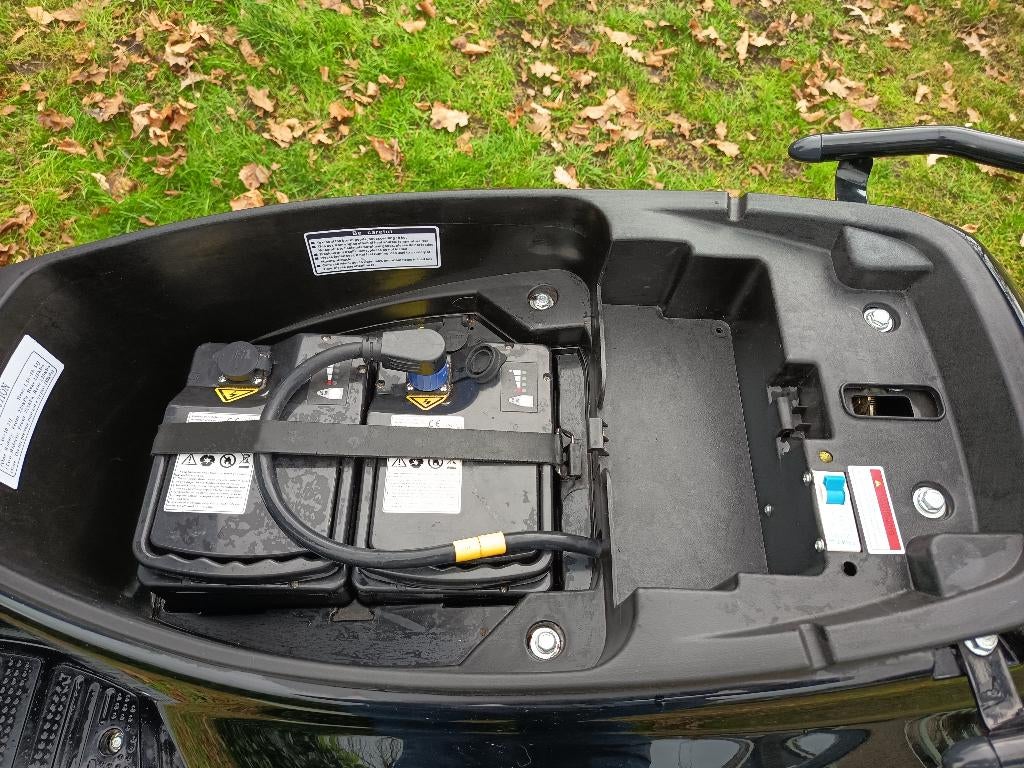 losse officiële IVA accu - slechts ca. 1900 km, Ophalen, Overige typen, Overige merken