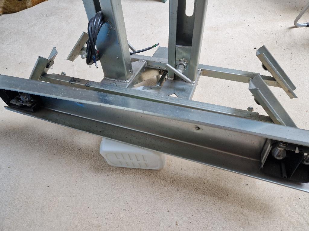 Fietsendrager, Auto diversen, Fietsendragers, Ophalen, 2 fietsen, Zo goed als nieuw, Trekhaakdrager