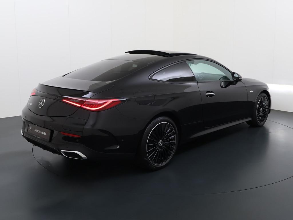 Mercedes-Benz CLE Coupé 300 e AMG Line | Pano Memory Distro, Auto's, Mercedes-Benz, Automaat, 12 maanden, Gebruikt, Beige