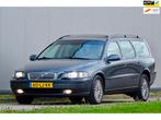 Volvo V70 2.5 T AWD AUT Titanium | 7 Zitter | DAK | NL |, Automaat, Zwart, 7 stoelen, 2521 cc