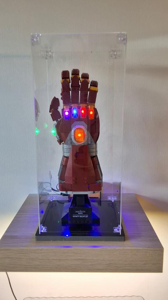 Infinity Gauntlet Bouwset met LED-verlichting en Vitrine, Ophalen of Verzenden, Zo goed als nieuw, Overige merken