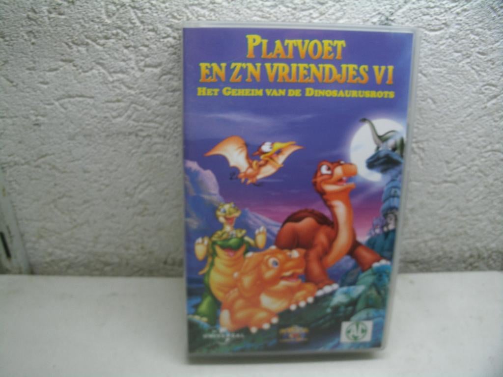 vhs 215a platvoet en z'n vriendjes 6, Alle leeftijden, Ophalen of Verzenden, Zo goed als nieuw