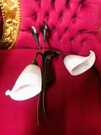2 Arms wandlamp dikke glazen wit - lampenkapjes metaal brons, Verzenden